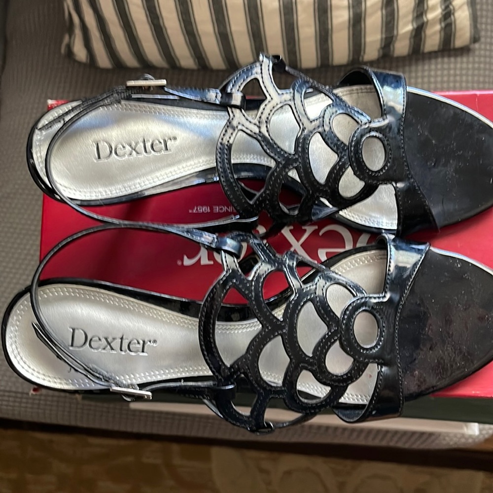 Dexter Patent leather sandals